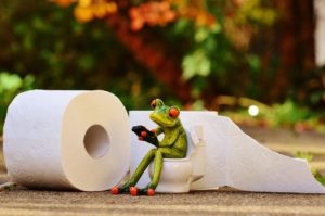 プロが実際にやっているトイレつまりの対処法