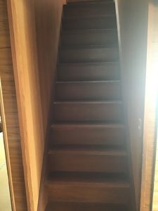階段手すり取付前