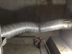 給湯室換気扇交換施工前