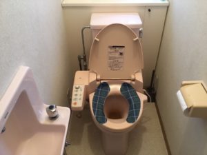トイレリフォーム施工前
